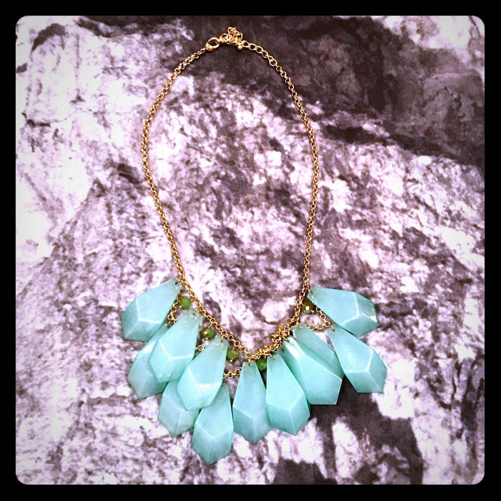 NWOT Chunky Statement Necklace