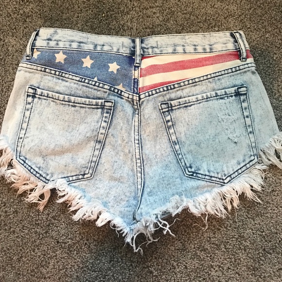 PacSun Pants - PacSun Bullhead American flag jean shorts size 5