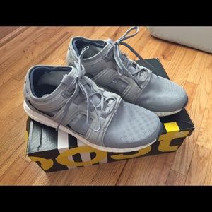 Men's Running Shoes