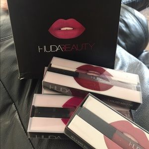 HUDA BEAUTY MATTE LIP