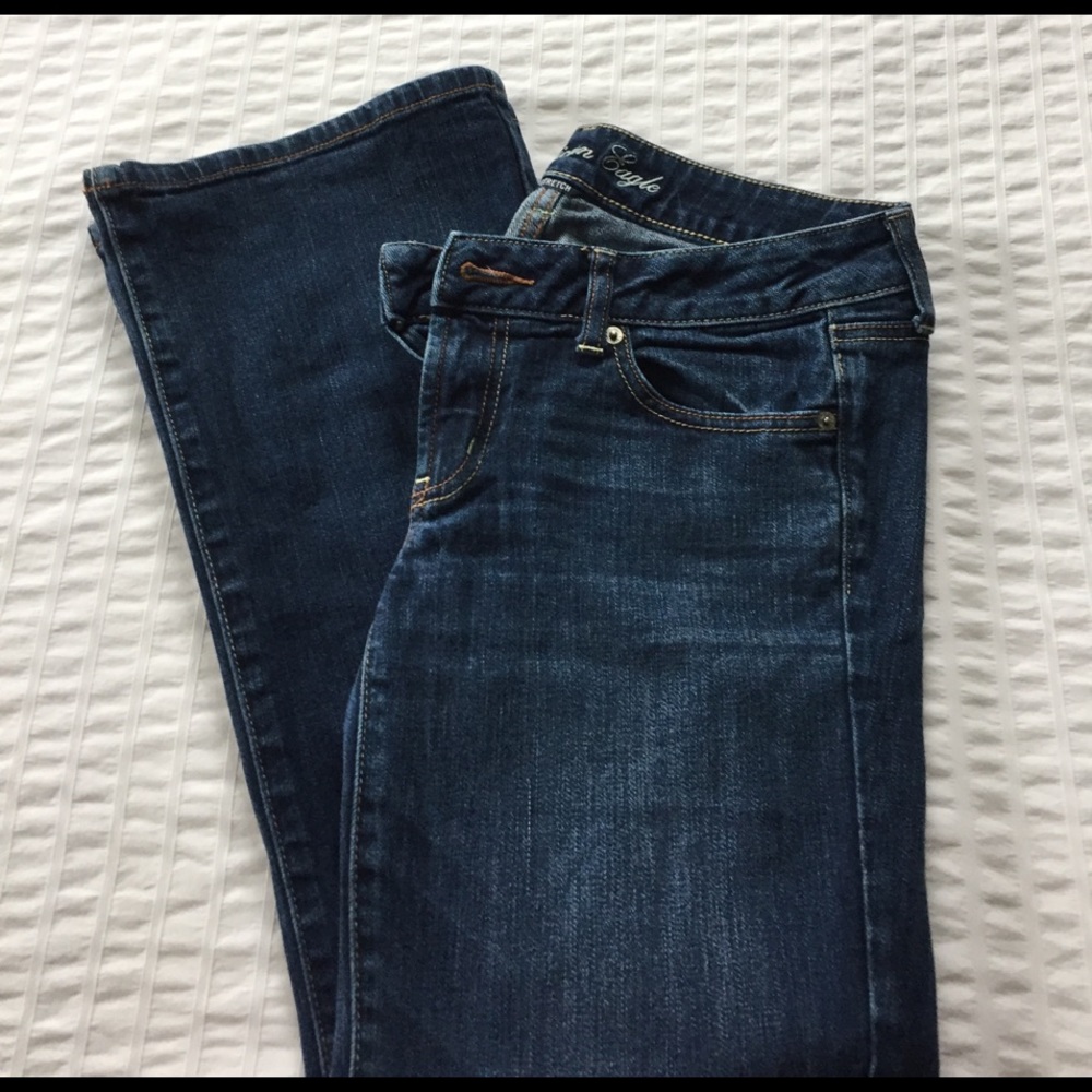 American eagle jeans size 6.