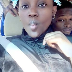 Meet your Posher, Ladiamon