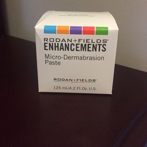 RODAN + FIELDS Micro-Dermabrasion Paste NEW In box