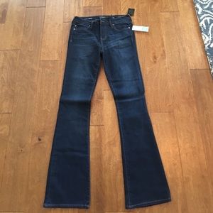 NWT-Jeans size 6/28 Liverpool stretchy bootcut