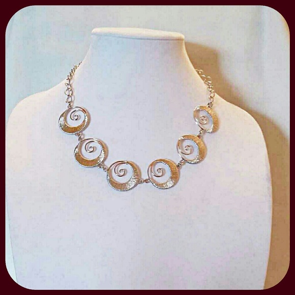 Silver Swirl Necklace and Earrings - Picture 1 of 4