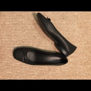 Black ballet flats Croft & Barrow 8.5