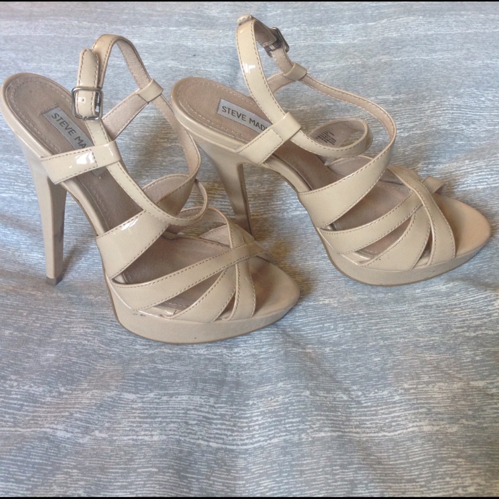 Steve Madden Sexy Strappy Nude Heels!