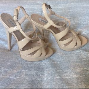 Steve Madden Sexy Strappy Nude Heels!