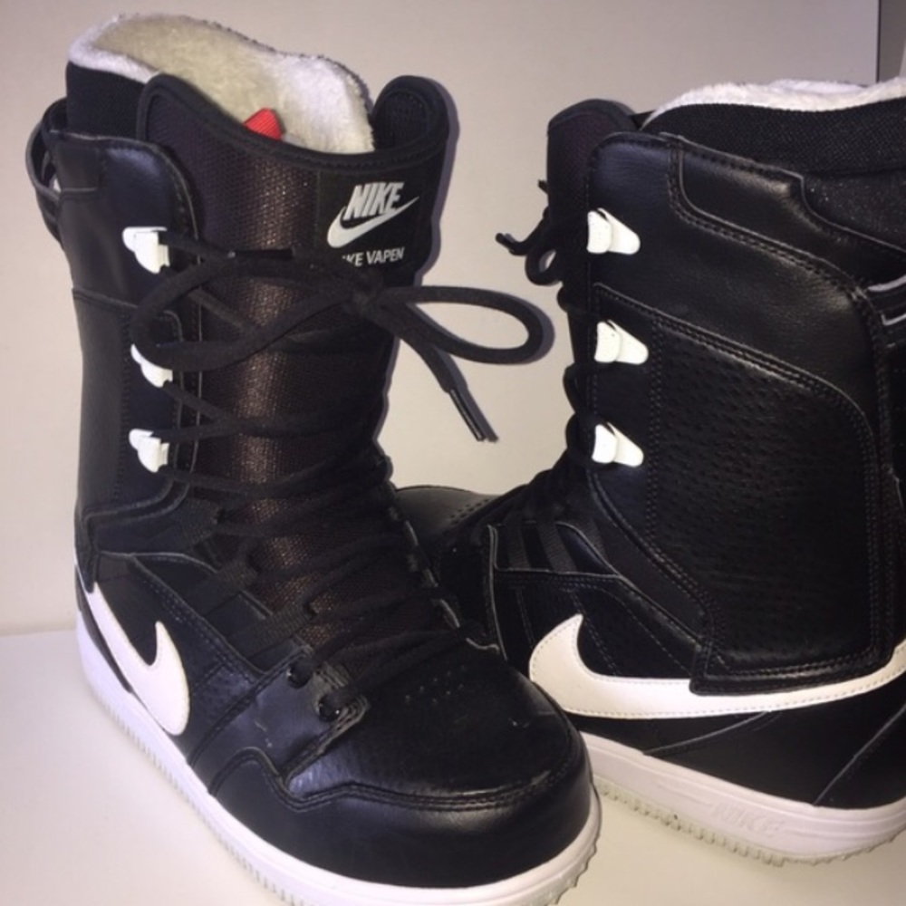 Nike Vapen Snowboard Boots