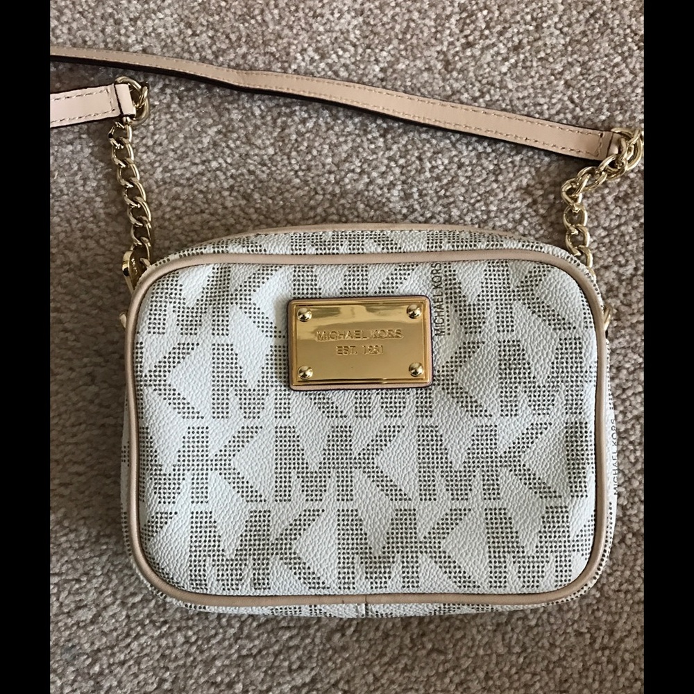 Michael Kors Jet Set small crossbody
