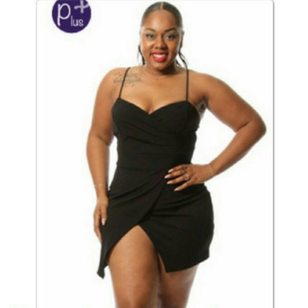 Dress. Never worn - Picture 2 of 4