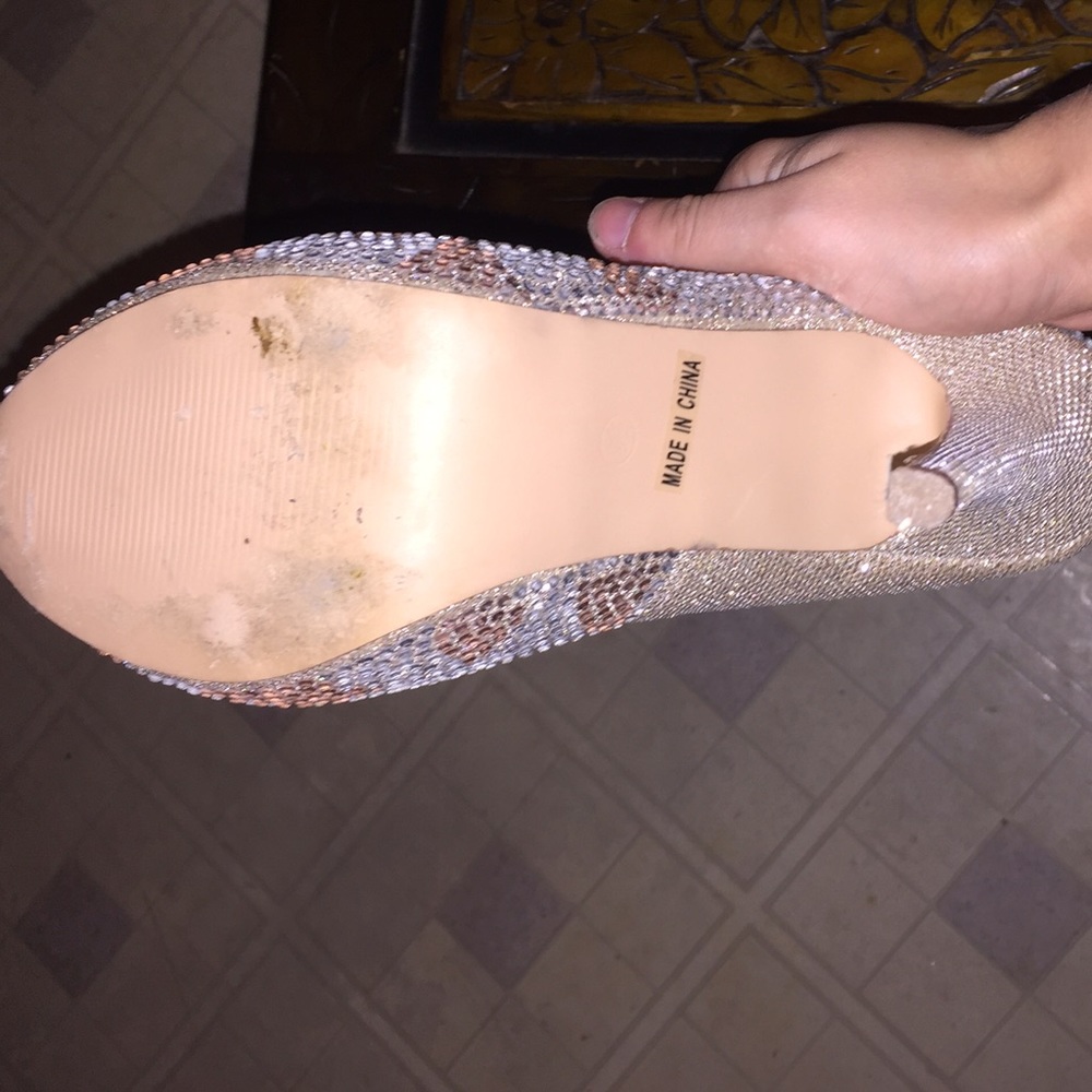 Heels - Picture 3 of 3