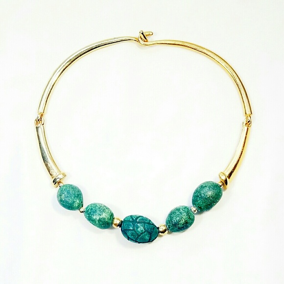 Vintage Green & Gold Hook Choker Necklace - Picture 2 of 4