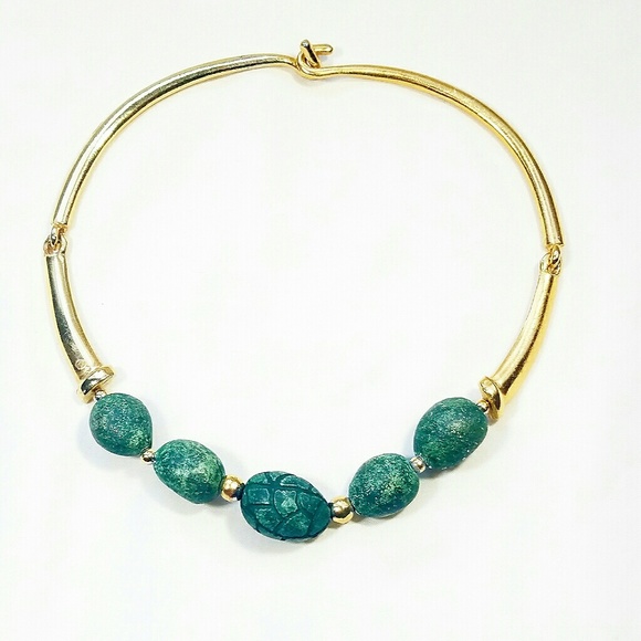 Vintage Green & Gold Hook Choker Necklace - Picture 4 of 4