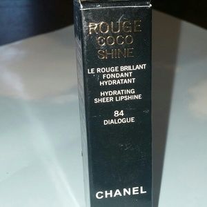Chanel Rouge Coco Shine dialogue