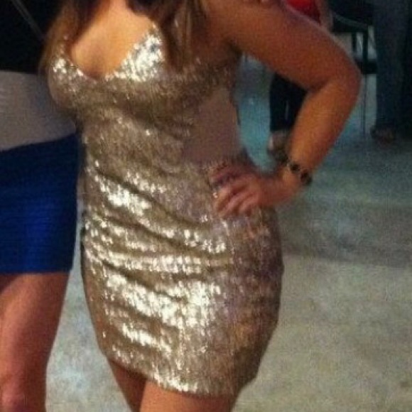 bebe Dresses & Skirts - Bebe Sparkly gold dress