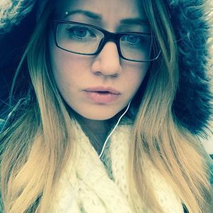 Meet your Posher, Karina