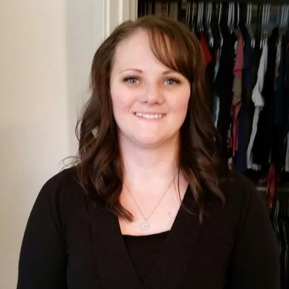 Meet your Posher, Angie