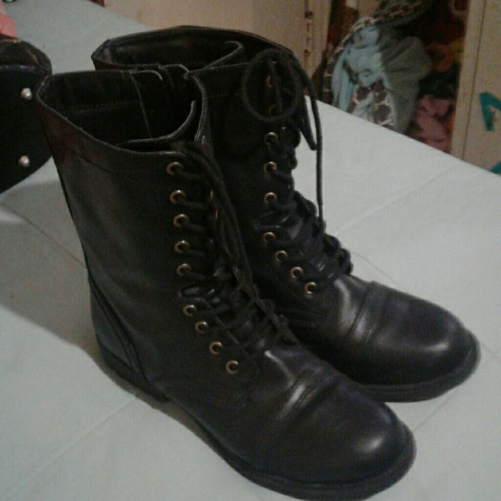 Black boots