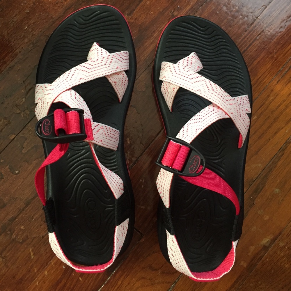 ☀️Spring 2017 Chacos ☀️Women's ZVolv2 Size 9