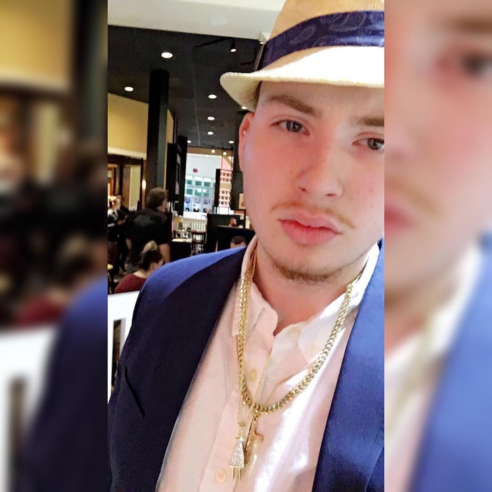 Meet your Posher, Waltor