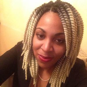 Meet your Posher, Ashley