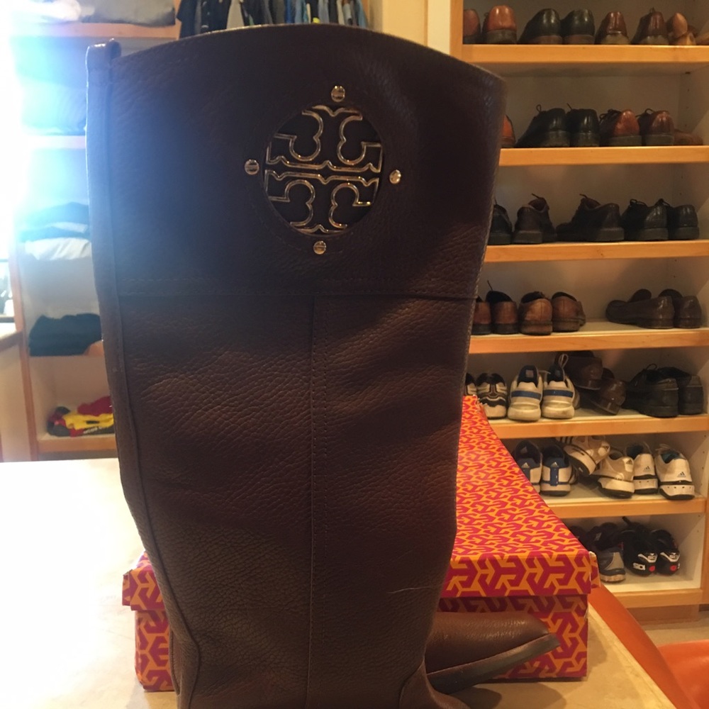New with box Tory Burch boots