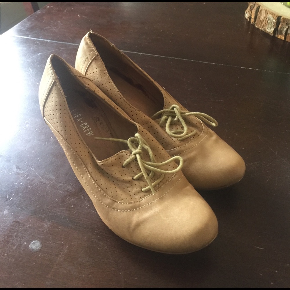 Chelsea Crew heels
