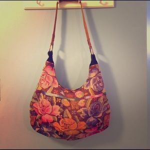 NWOT Carpet bag tote w/leather strap