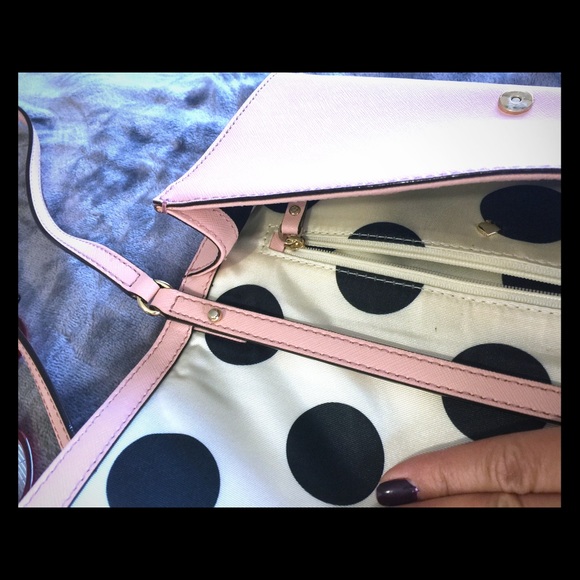 Auth Kate Spade Blush Pink Crossbody/Clutch in 1 - Picture 3 of 3
