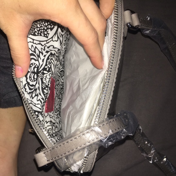 Purse - Picture 4 of 4