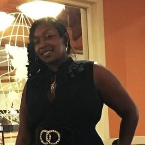 Meet your Posher, Ebony