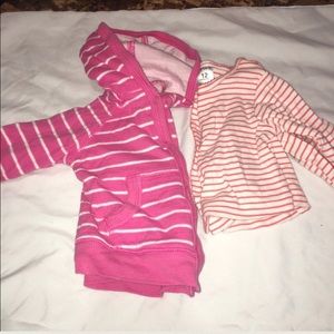 2 Baby girl 1 Hoodie 1 casual sweater 12m