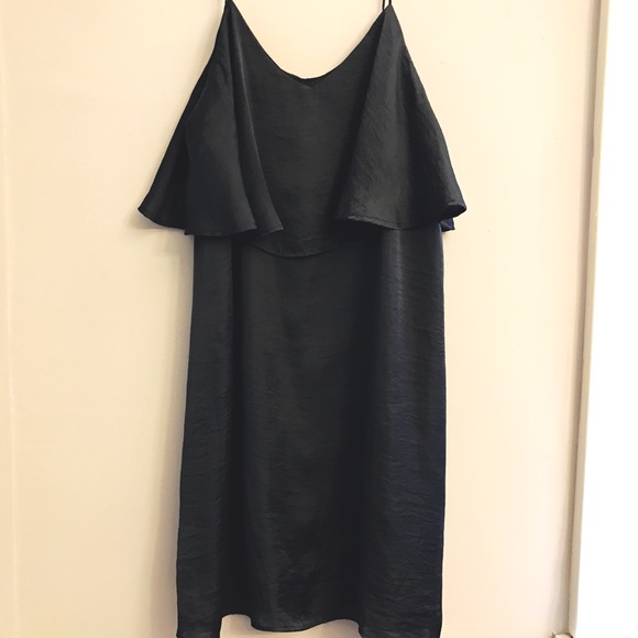 Ruffle Top dress - Picture 3 of 4