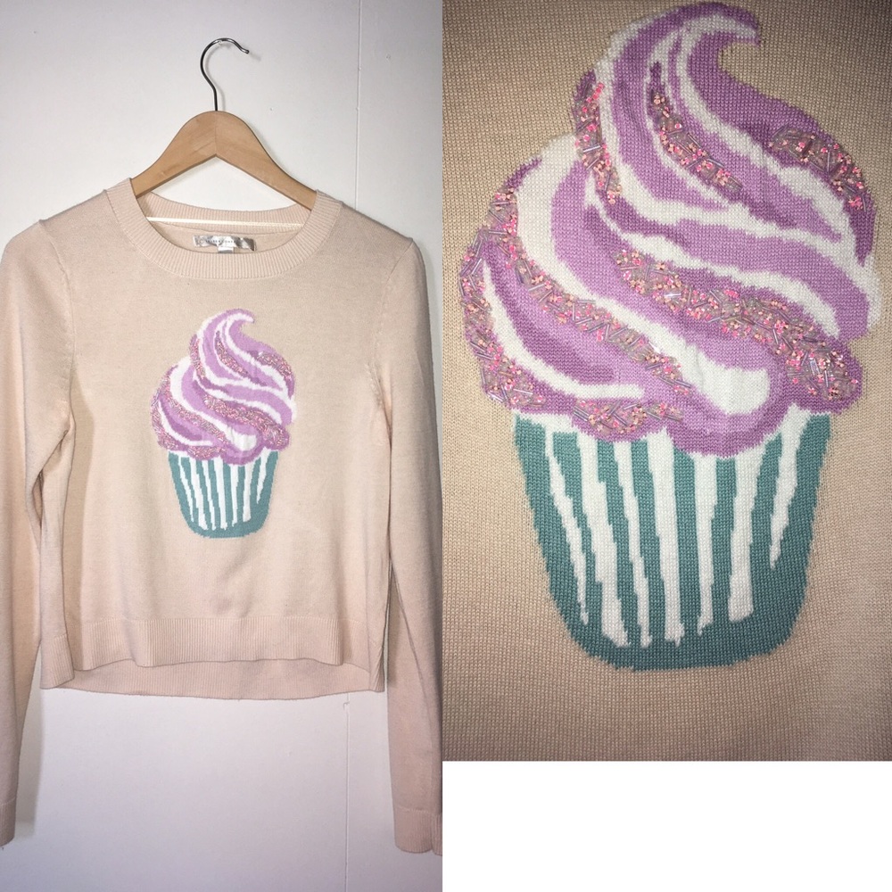 Lauren Conrad, cupcake sweater