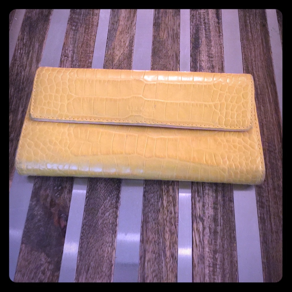Kate Spade Leather wallet