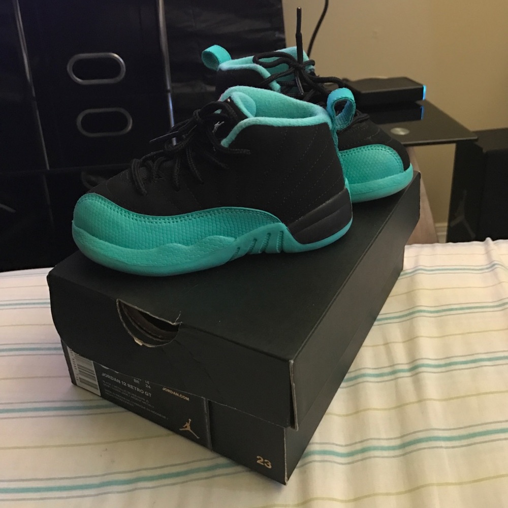 🔥🐲NIKE AIR JORDAN RETRO HYPER JADE!🔥💚