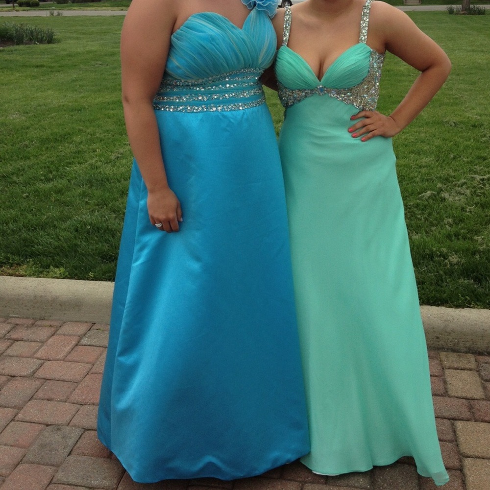 Prom dress