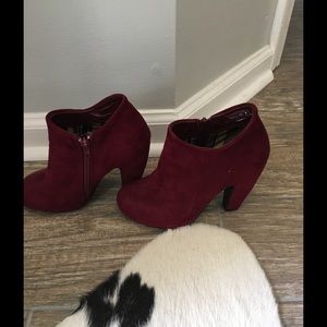 Excellent Condition Burgundy Ankle Booties