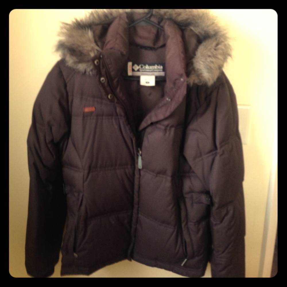 Columbia down w/fur hood