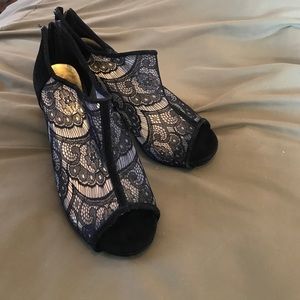 Black lace peep toe heeled booties