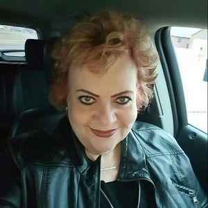 Meet your Posher, Jenifer