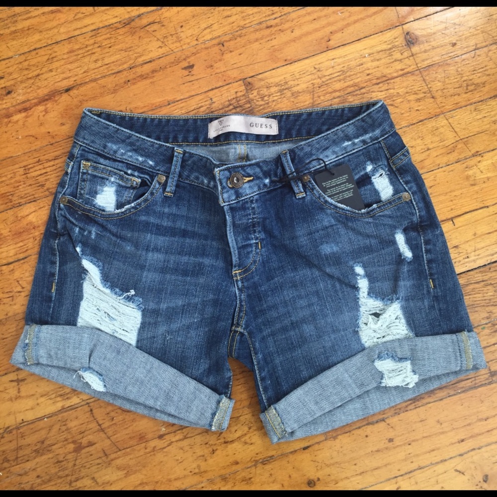 Guess low rise Shorts