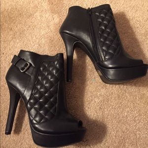 Quilted heels
