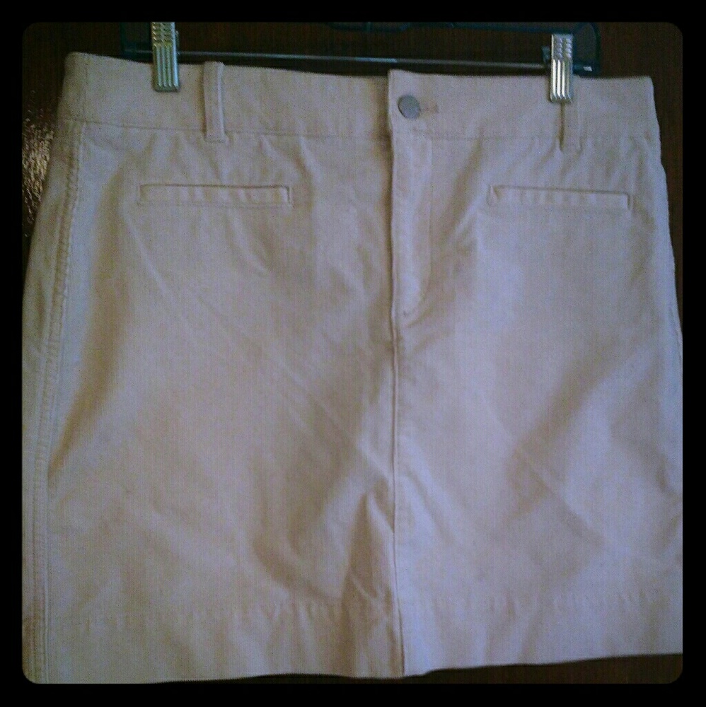 Loft NWT corduroy cream colored shirt size 12