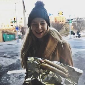 Meet your Posher, Laura