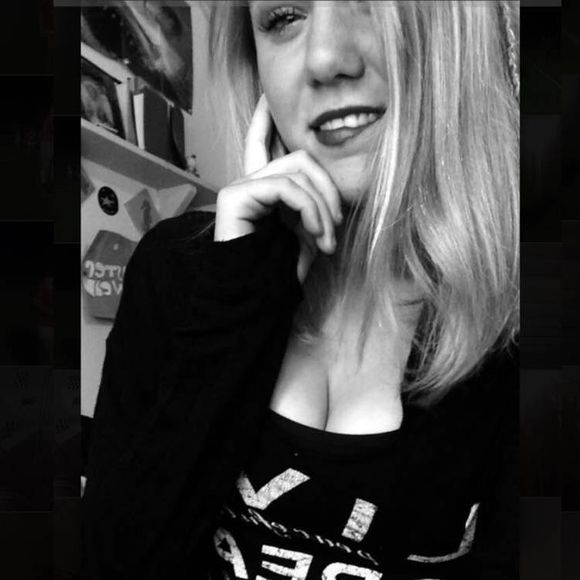 Meet your Posher, Meghan - Picture 1 of 1