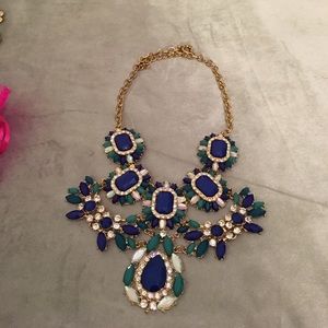 Bebe 3 stone necklace