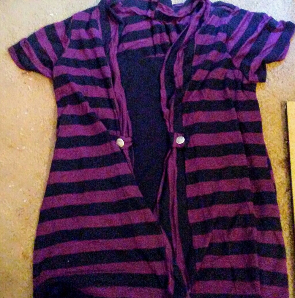 Loose shirt