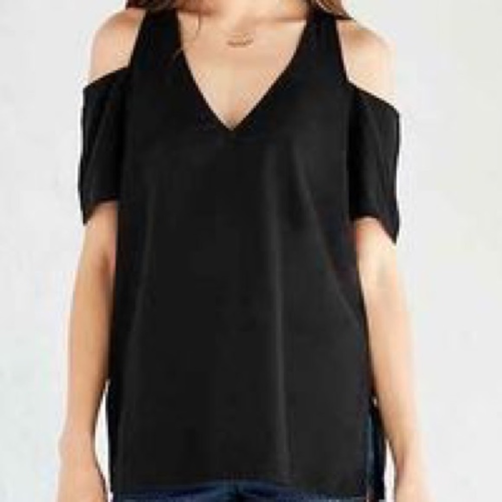 Black Linen Cold Shoulder Top